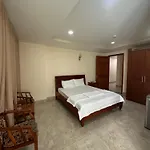 Khach San Ngoc Van